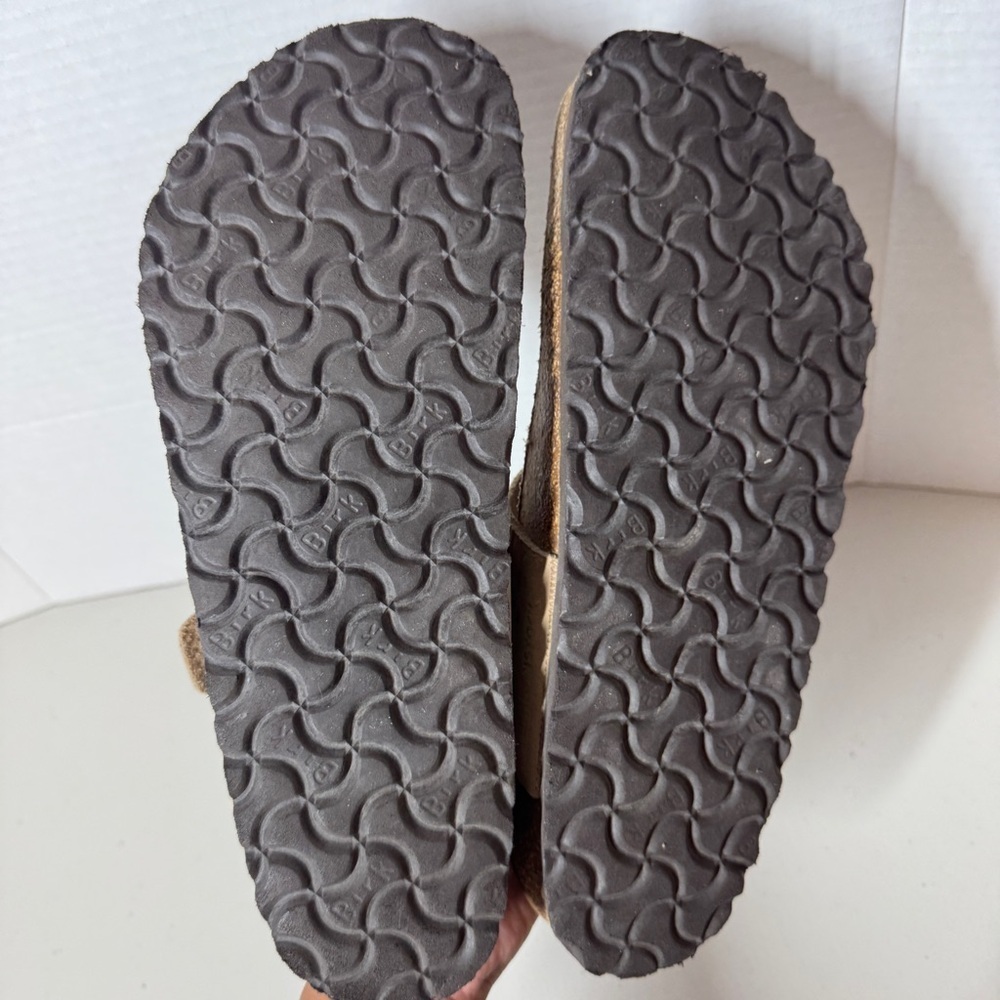 Birkenstock Gizeh Sandals Tan Suede Size 42 Studded Thong Comfort Summer Casual - Picture 13 of 16